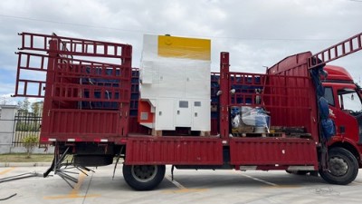 【噴膠機(jī)發(fā)貨】PZ20型自動(dòng)噴膠機(jī)發(fā)往廣東開(kāi)平的汽車配件客戶