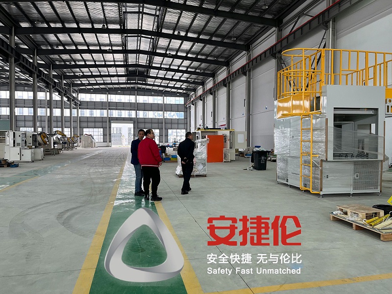 南通應急管理局處長、局長到訪安捷倫南通工廠 (7)- - 副本